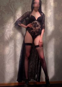Проститутка Сабрина +7(981)827-05-47 с 3 размером груди предлагает профессиональные секс и интим услуги возле метро Площадь Восстания в городе Санкте-Петербург - фото 1